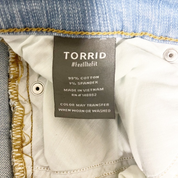 NWT Torrid perfect wide leg vintage stretch Mid Rise jean size 10R raw hem - Picture 10 of 12